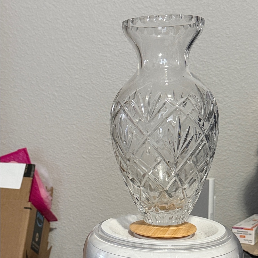 Elegant Clear Glass Vase